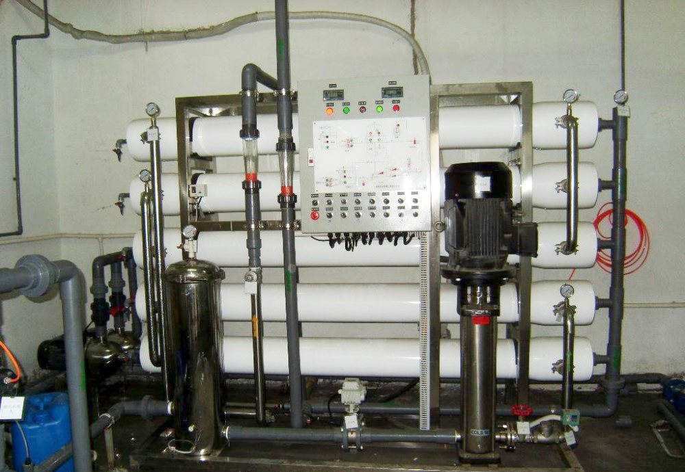 Reverse osmosis system for drinking